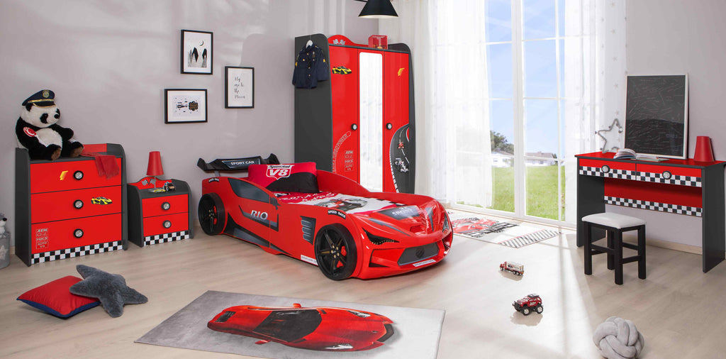 Kinderzimmer im Rennwagen-Stil gestalten – Ideen für kleine Autofans